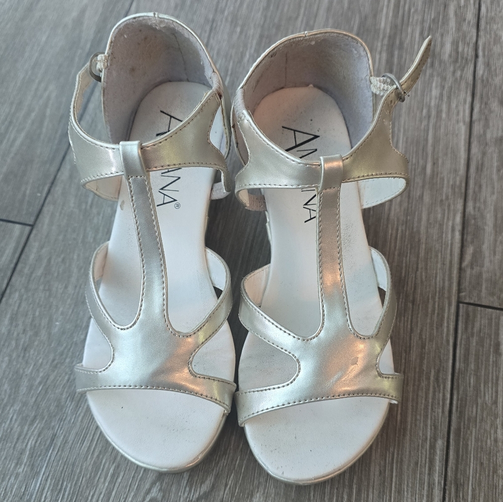 Girl's Gold Sandals, Size 33